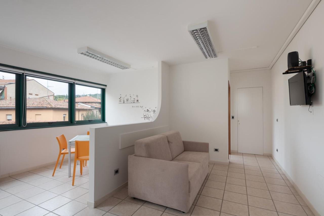 Frenkhome Open Space Castell'Arienti Exterior foto